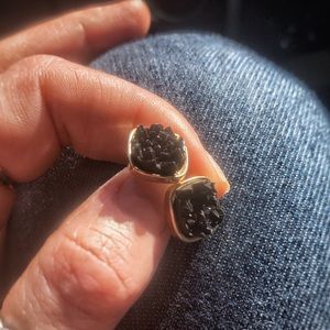 Black granite gold earrings crystal like